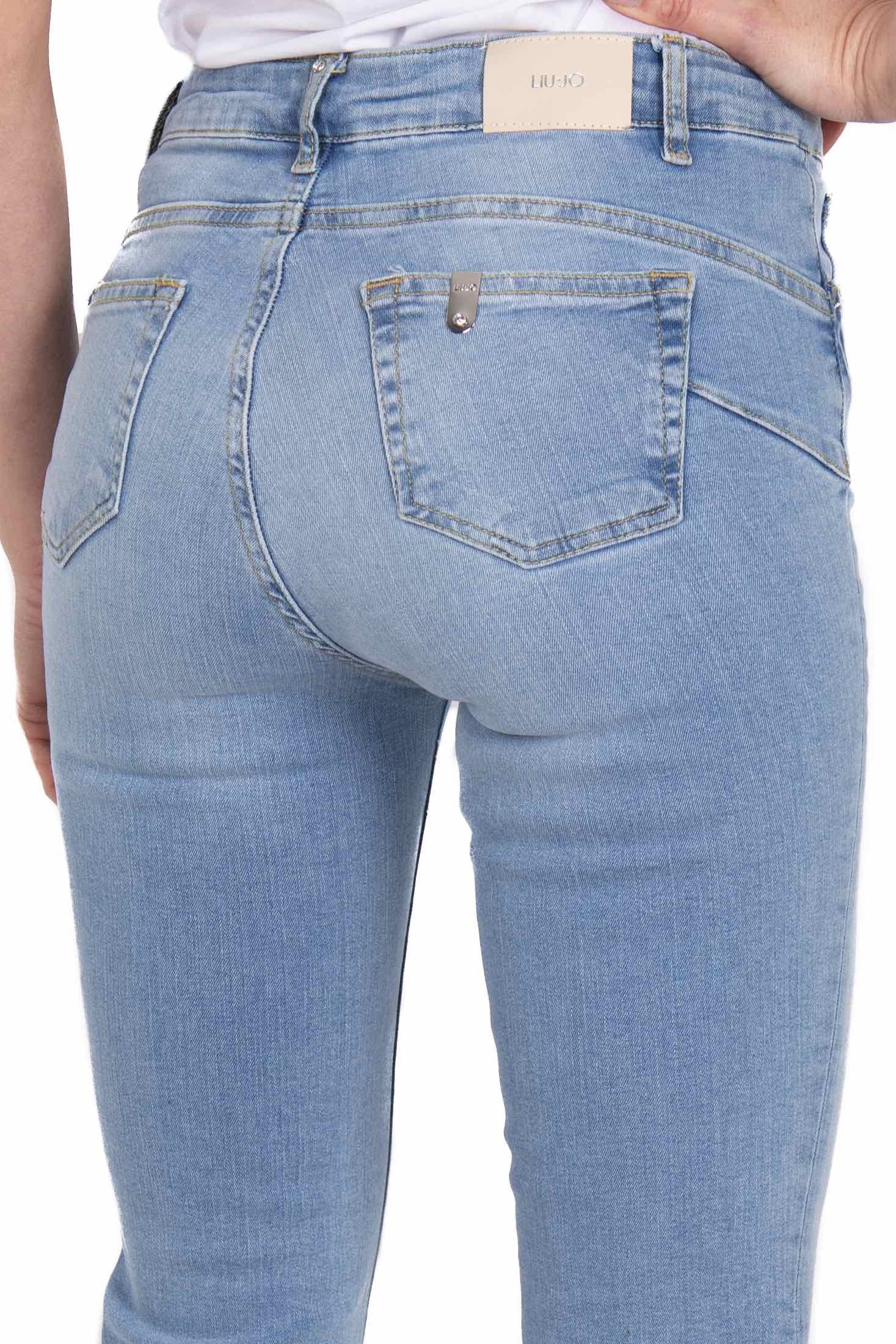 Blu Denim jeans flared cropped con bottoni a vista azzurro