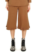 Le Streghe pantalone in felpa cropped orlo unfinished coccio