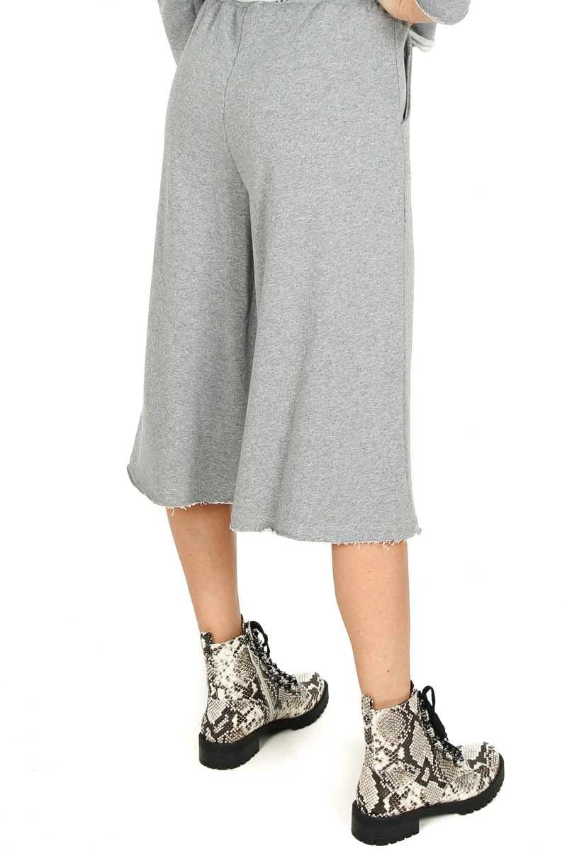 Le Streghe pantalone in felpa cropped orlo unfinished grigio