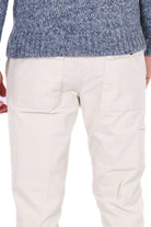 Outfit pantalone uomo in velluto a coste panna