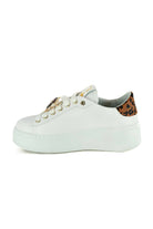 Gio sneakers donna in pelle con gioiello bianco